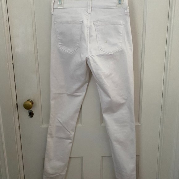 Women's Gap White Denim Straight Jeans, Size 25R - Picture 3 of 5
